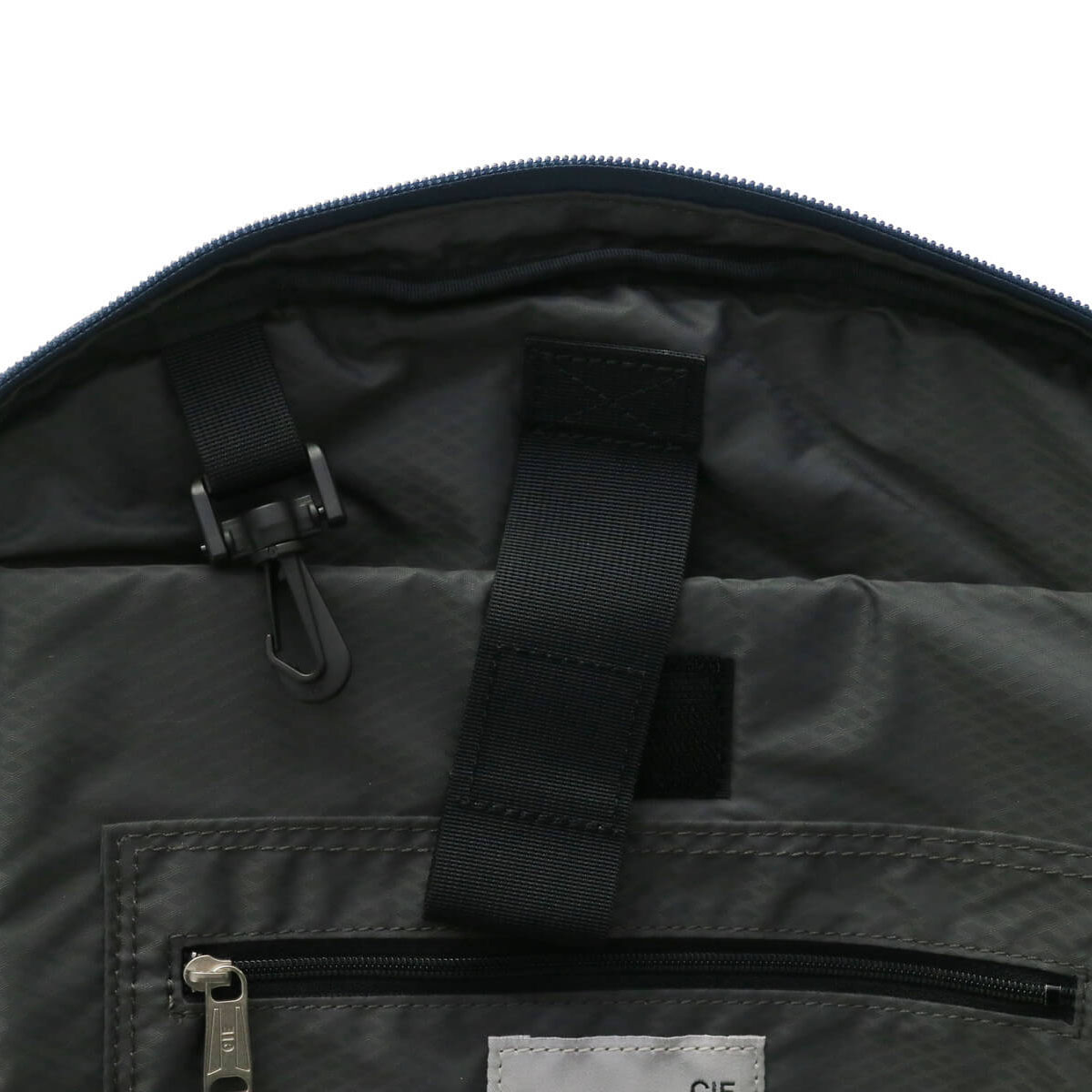 CIE シー GRID BACKPACK-01 バックパック 031800｜【正規販売店