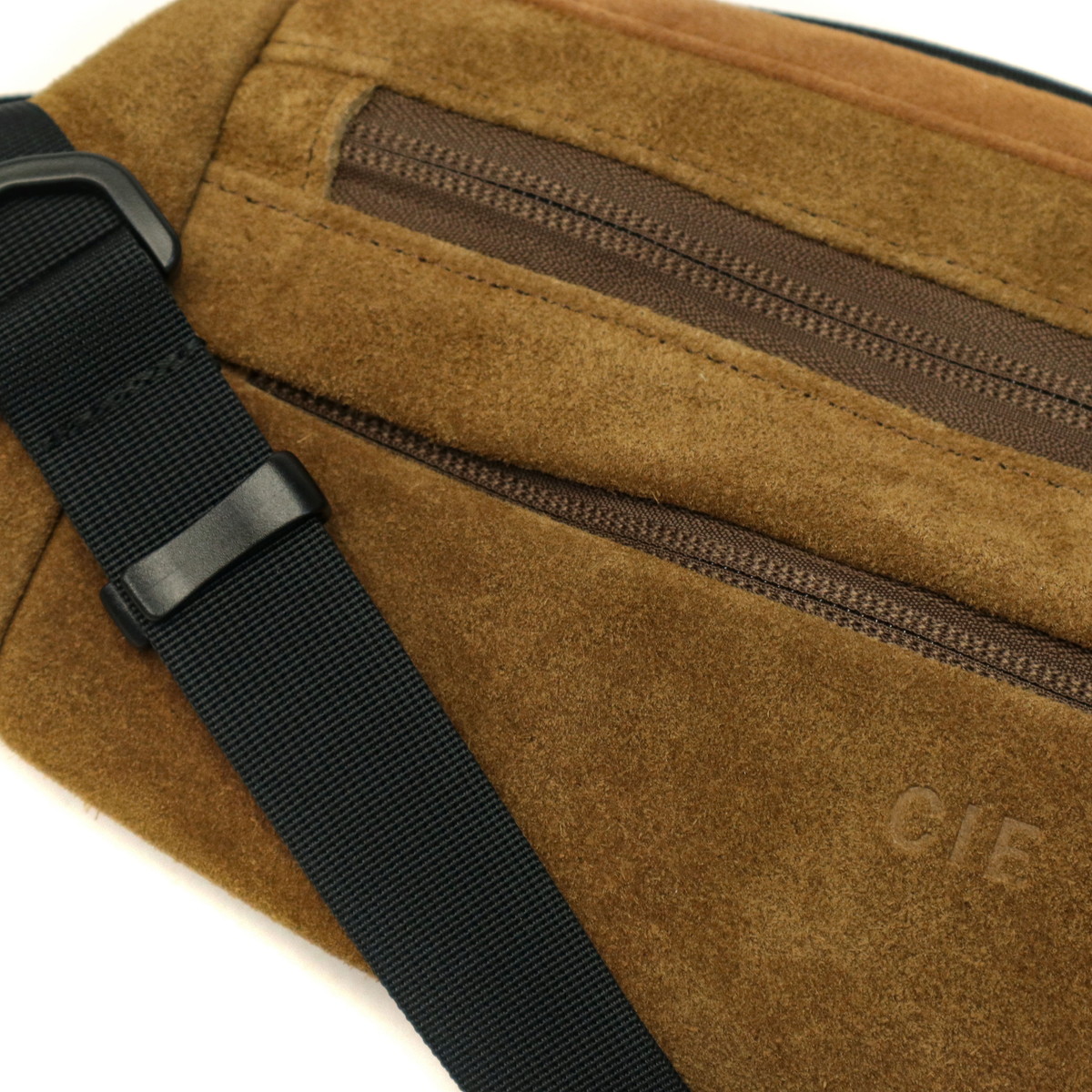 CIE シー MONEY BAG-03 WATERPROOF SUEDE ボディバッグ 032002｜【正規