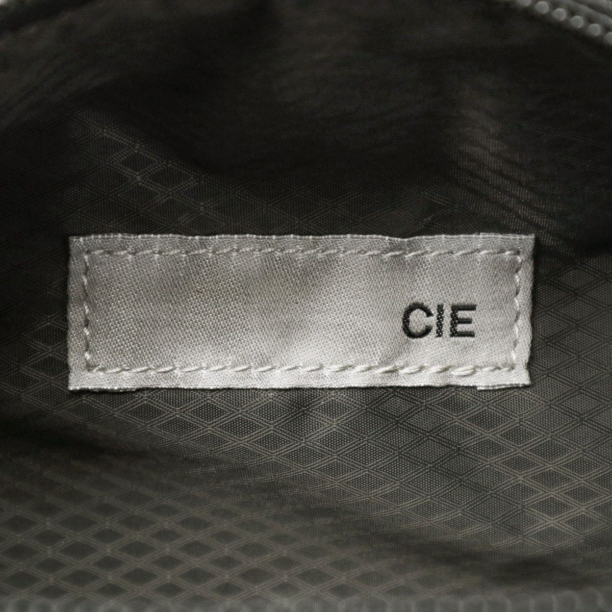 CIE シー MONEY BAG-03 WATERPROOF SUEDE ボディバッグ 032002｜【正規