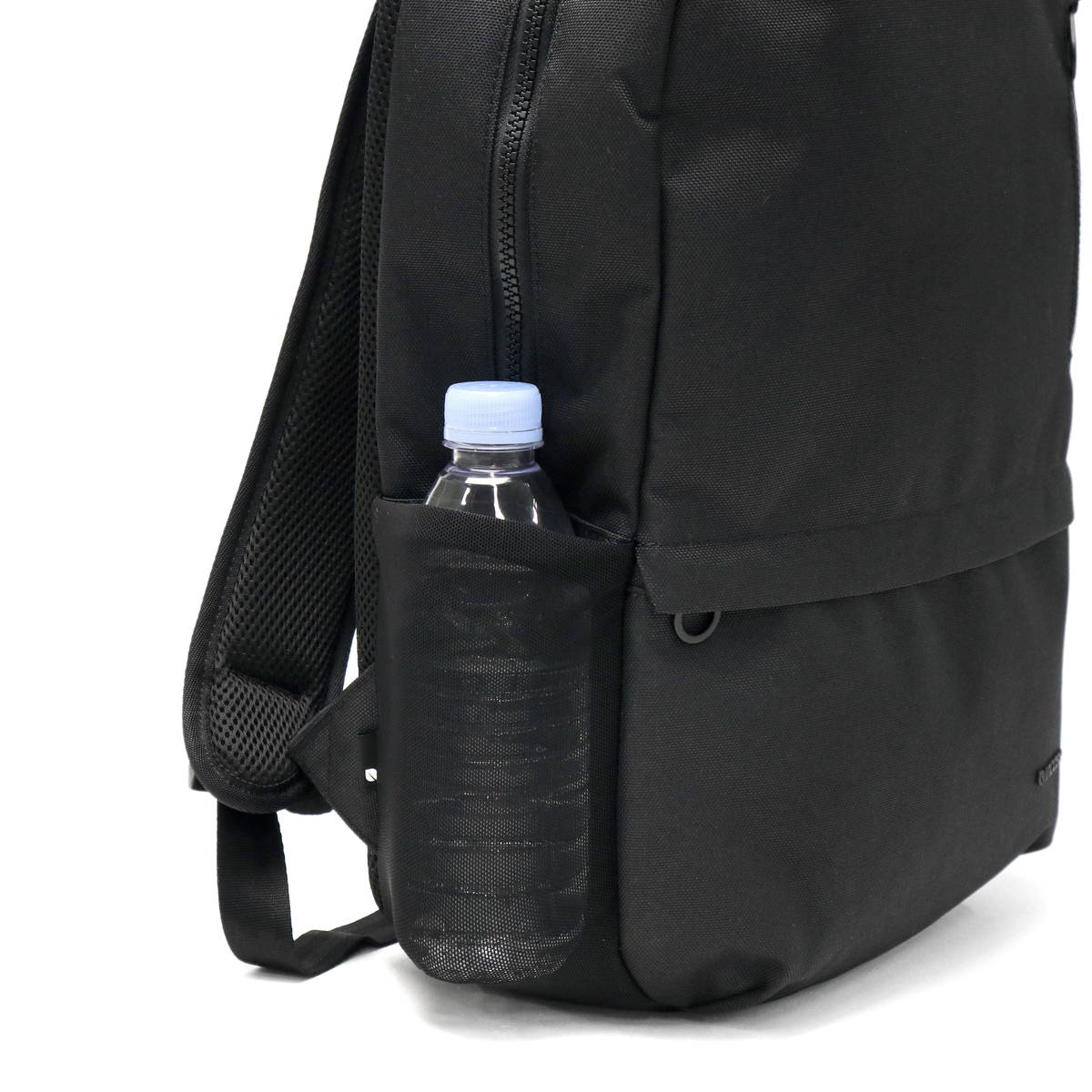 日本正規品】incase インケース Campus Compact Backpack 18.1L