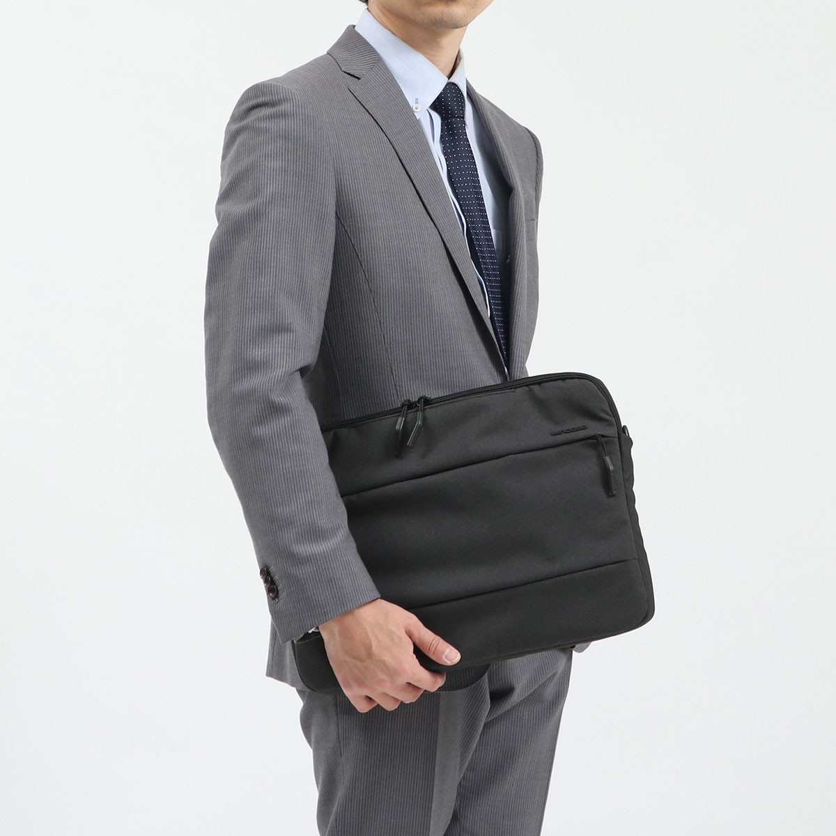 日本正規品】incase インケース City Brief 16