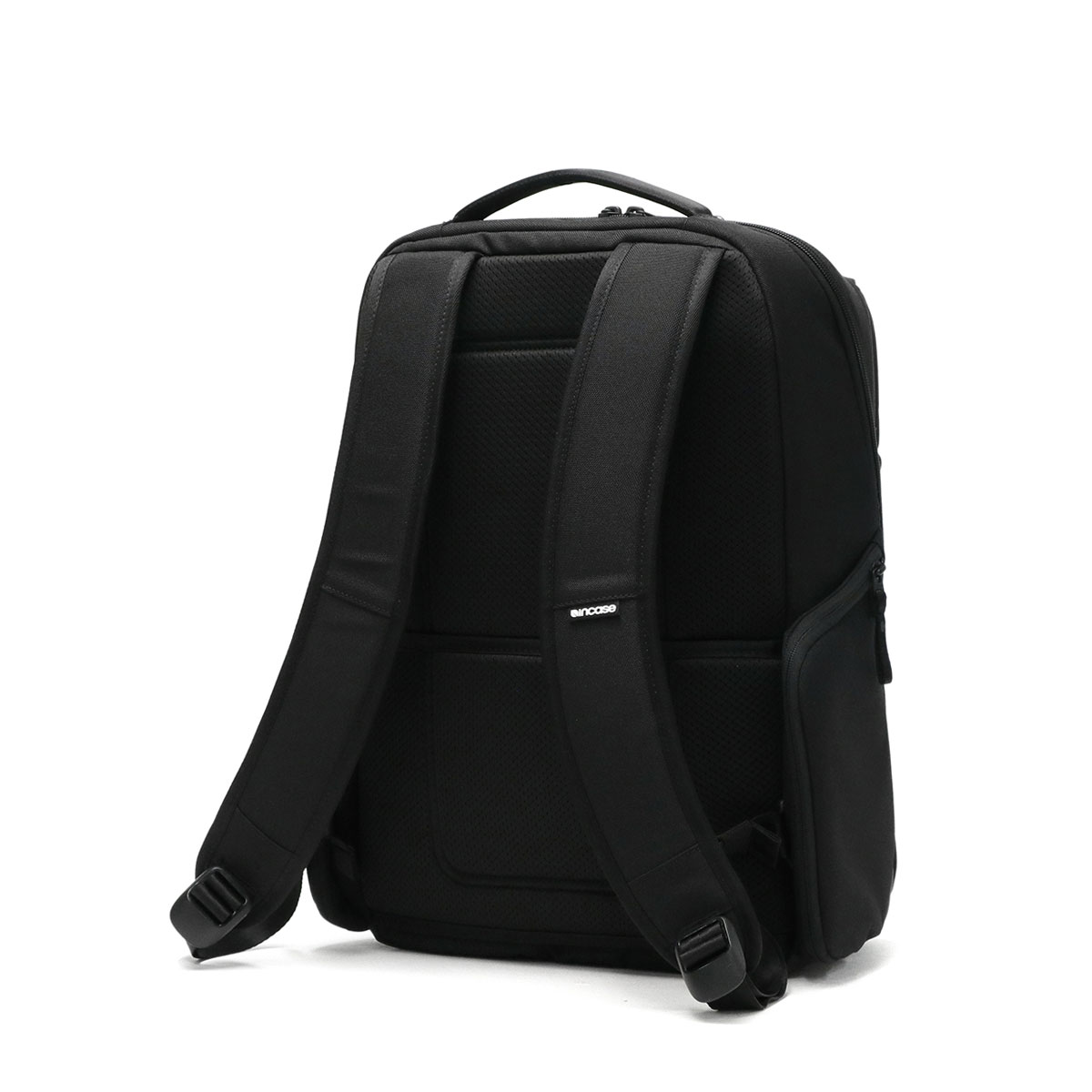 日本正規品】incase インケース A.R.C. Daypack 20.9L リュック