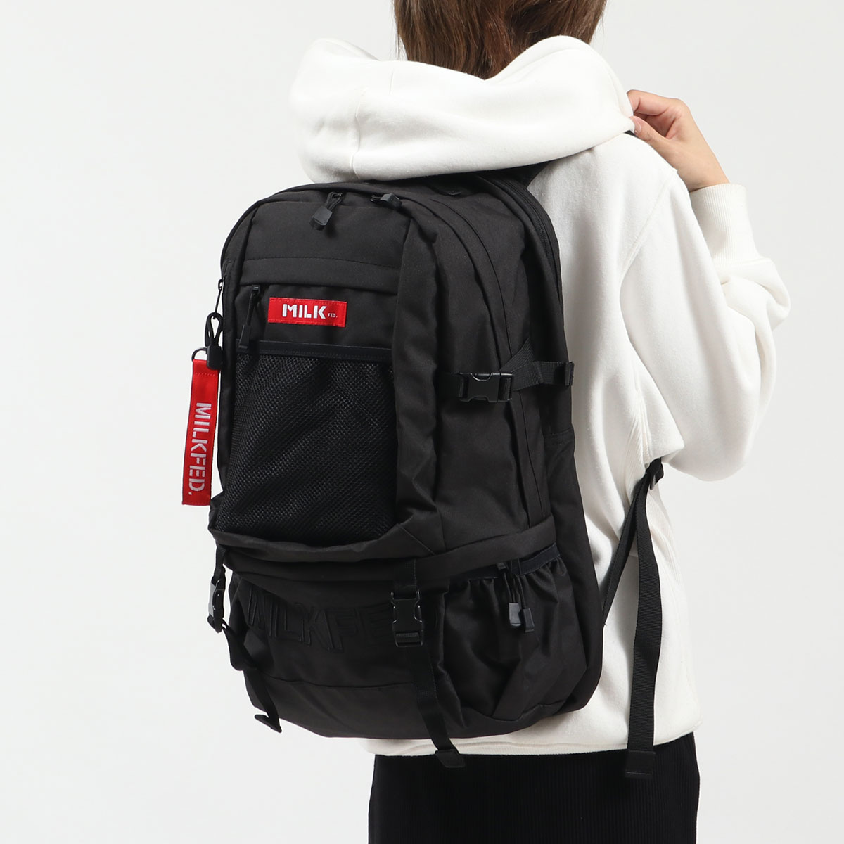 MILKFED. ミルクフェド NEO EMBROIDERY BIG BACKPACK BAR