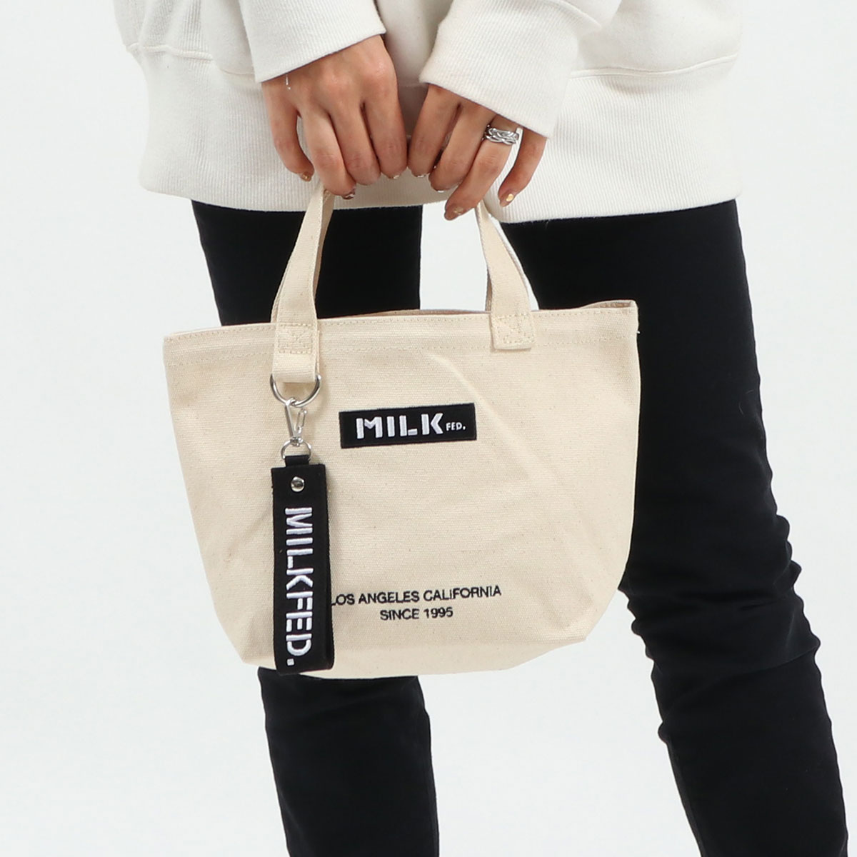 MILKFED. ミルクフェド BAR AND UNDER LOGO LUNCH TOTE トートバッグ