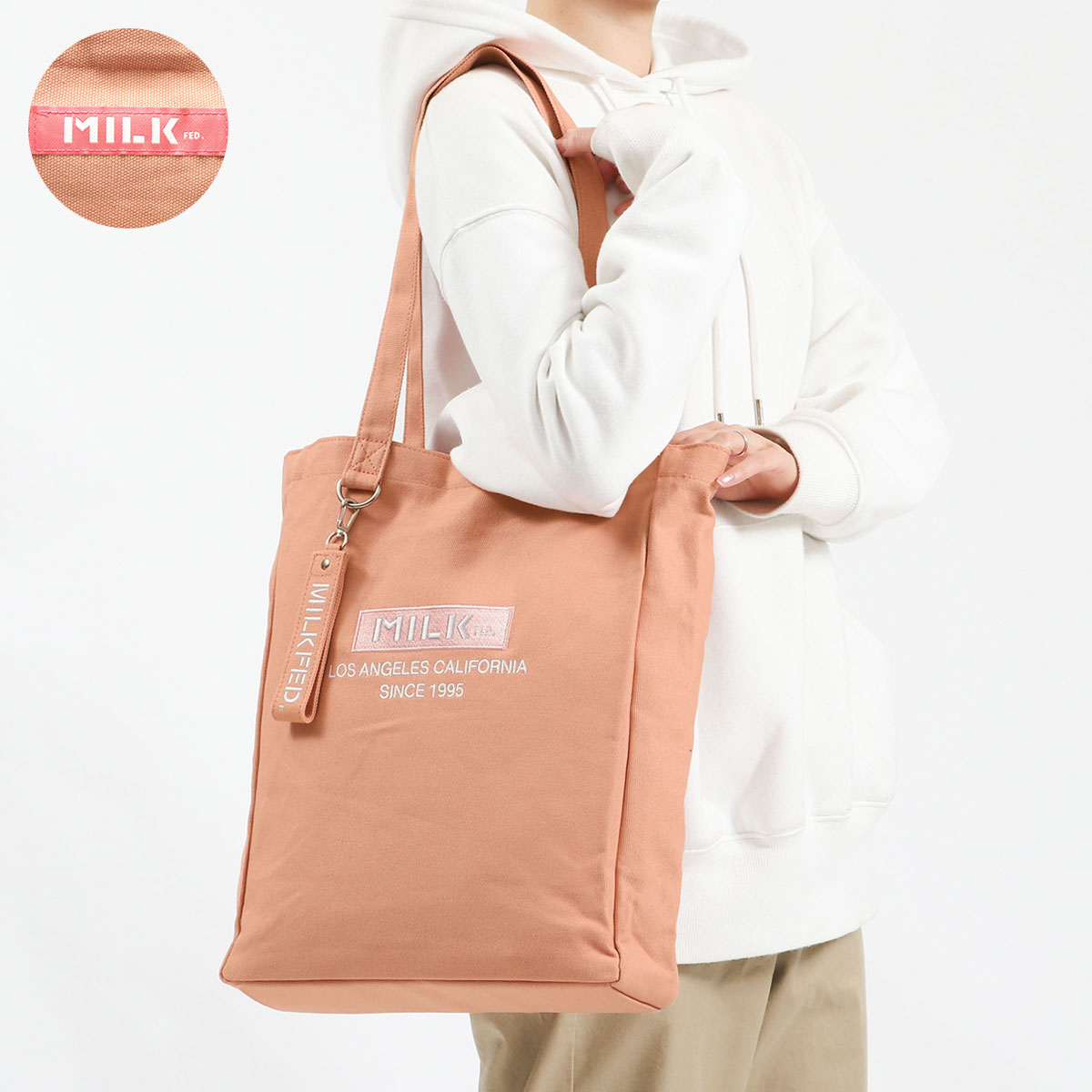 MILKFED. ミルクフェド BAR AND UNDERLOGO SQUARE TOTE BAG トート