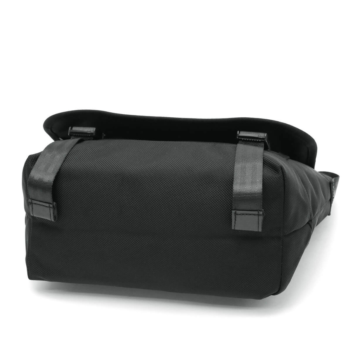 日本正規品】Manhattan Portage BLACK LABEL マンハッタンポーテージ ブラックレーベル HIGH LINE  MESSENGER BAG（XS） MP1441BL｜【正規販売店】カバン・小物の専門店のギャレリアモール