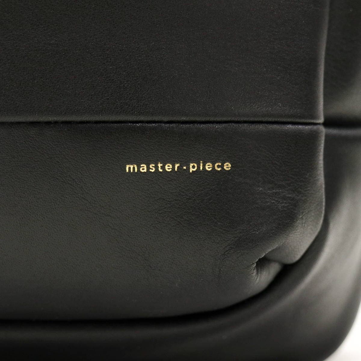 正規取扱店】master-piece マスターピース gloss ボディバッグ 01642