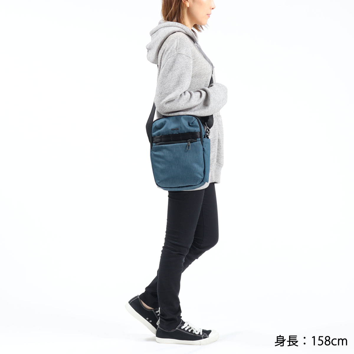 pacsafe パックセーフ Metrosafe X vertical crossbody メトロセーフ バーティカルクロスボディ ショルダーバッグ  6L