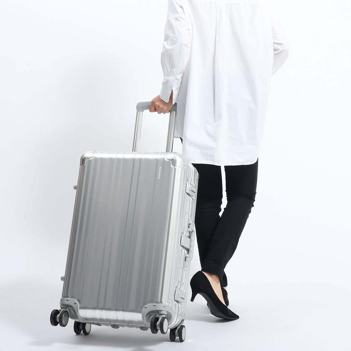 RICARDO リカルド Aileron 24-inch Spinner Suitcase スーツケース 58L ...