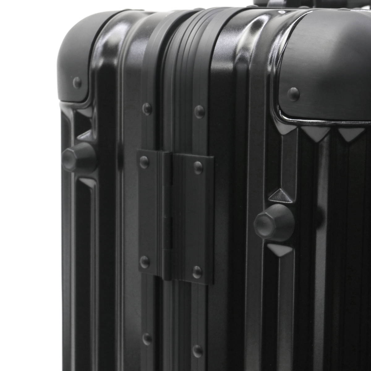 RICARDO リカルド Aileron Vault 24-inch Spinner Suitcase スーツ ...