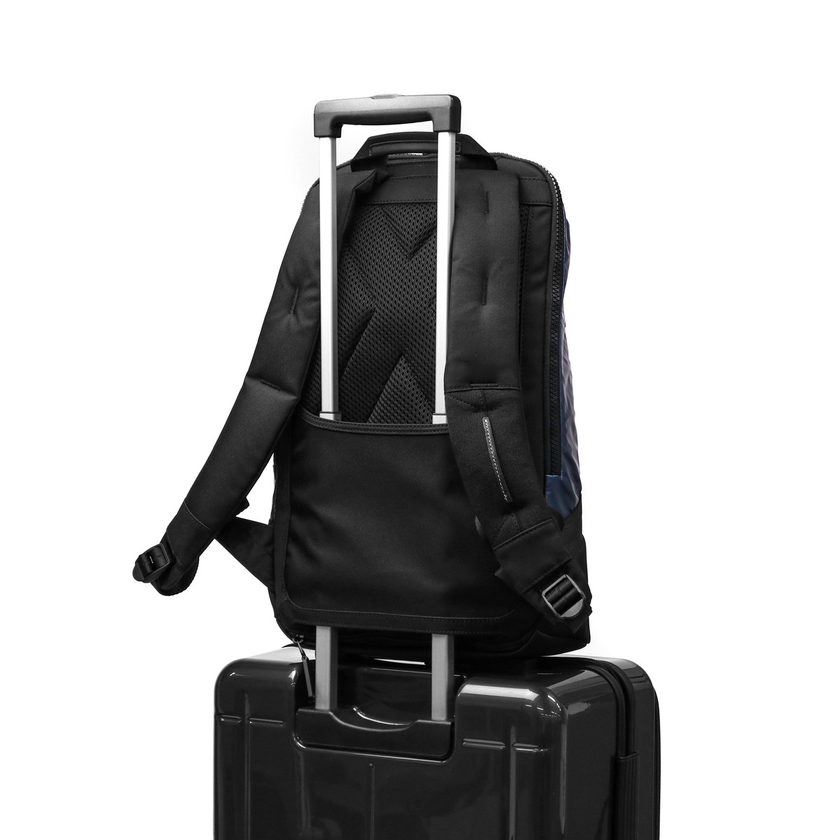 セール25%OFF】【正規品5年保証】 TUMI トゥミ TAHOE 「ウッズ」バックパック  0798678｜【正規販売店】カバン・小物の専門店のギャレリアモール