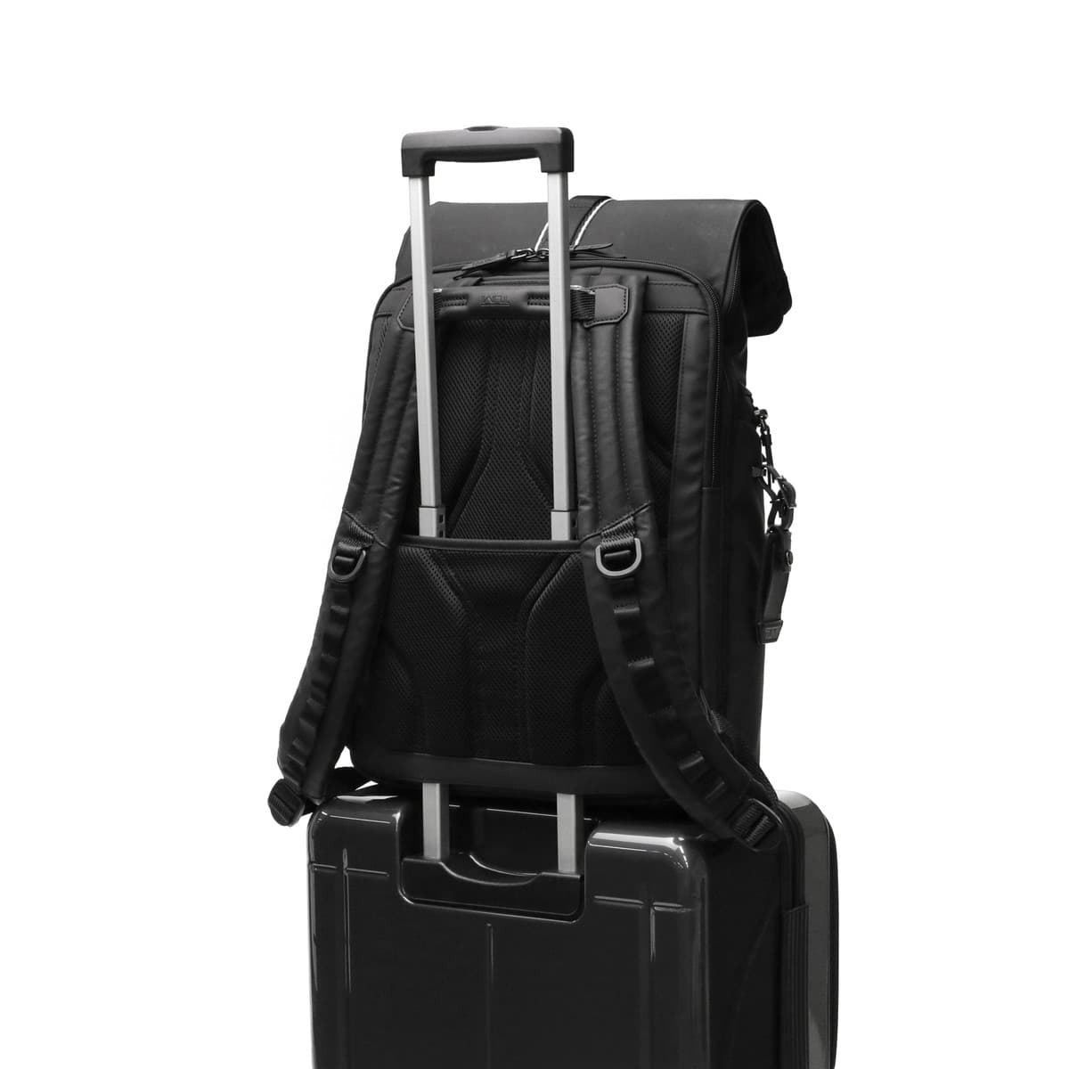 TUMI 「ロジスティック」ALPHA BRAVO232759リュックサック 黒-